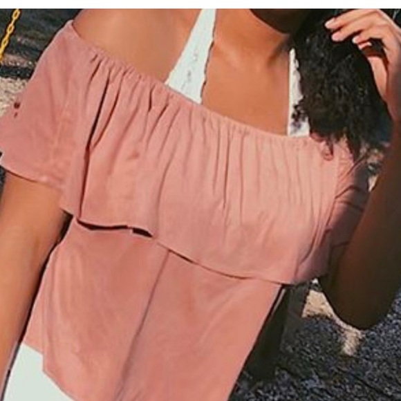 Millennial Pink Off the Shoulder Top - Picture 2 of 3